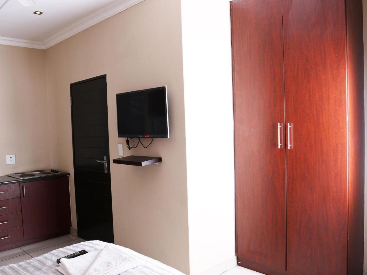 Eagle Nest Luxury Accommodation Роодепоорт Екстериор снимка