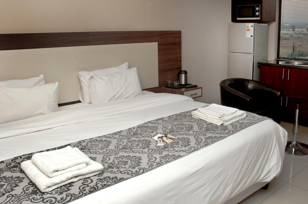 Eagle Nest Luxury Accommodation Роодепоорт Екстериор снимка