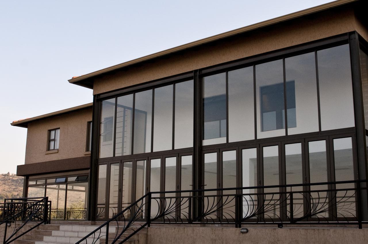 Eagle Nest Luxury Accommodation Роодепоорт Екстериор снимка