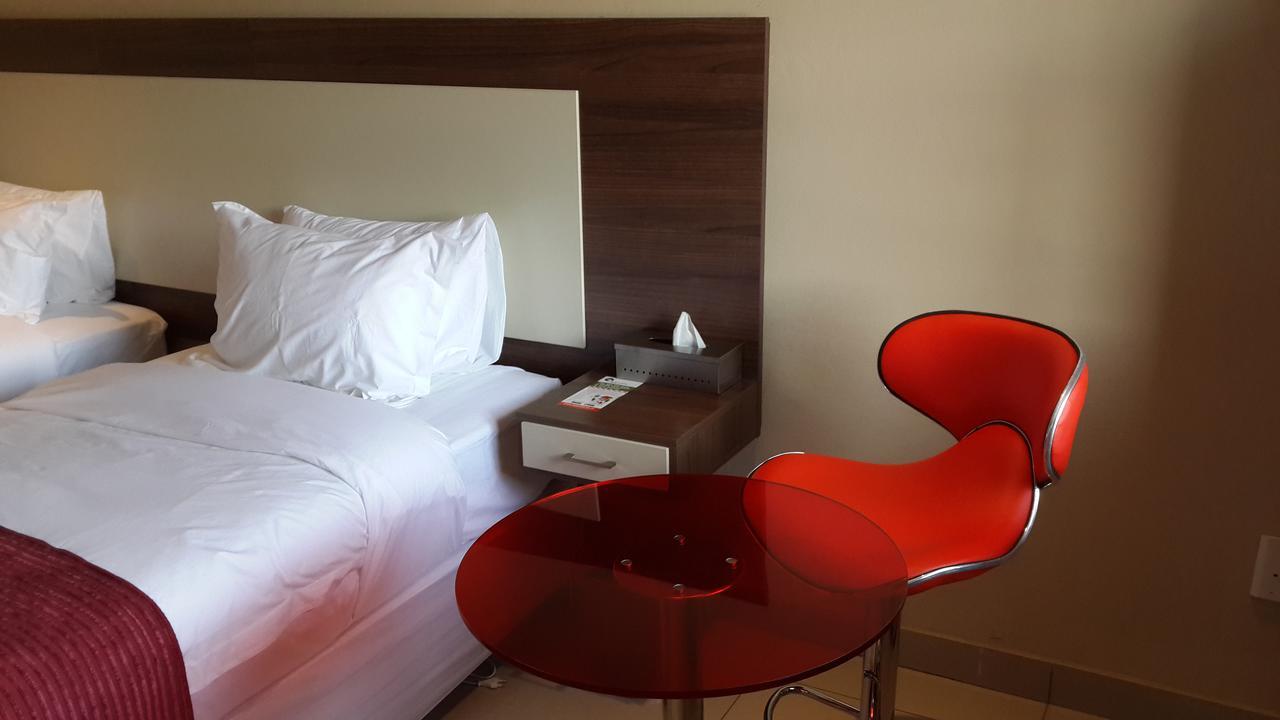 Eagle Nest Luxury Accommodation Роодепоорт Екстериор снимка