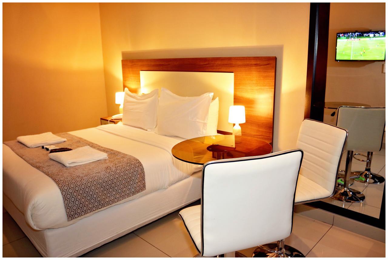 Eagle Nest Luxury Accommodation Роодепоорт Екстериор снимка