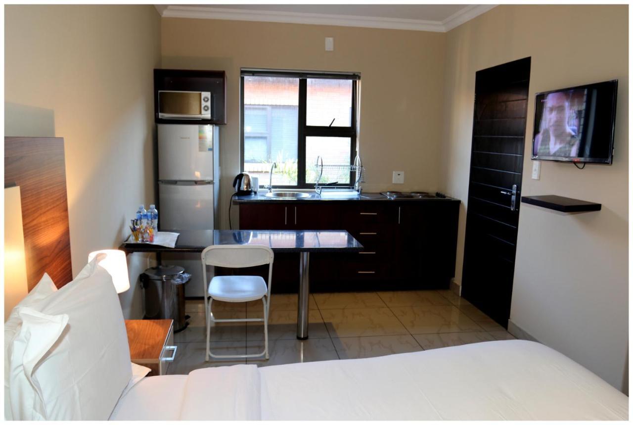 Eagle Nest Luxury Accommodation Роодепоорт Екстериор снимка
